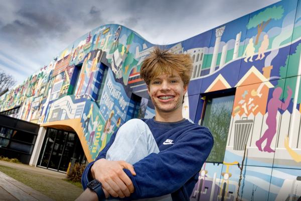 Luuk Christiaans is reislustig: los van Camp Rising Sun in de VS gaat hij nog naar Griekenland met school, op uitwisseling in Italië en is net terug van een ander kamp in Duitsland. © Jan Zandee